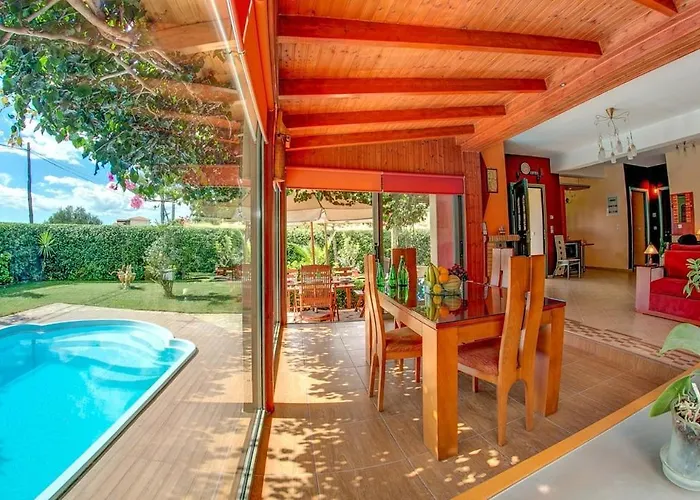 Trapezaki Secret Garden Villa